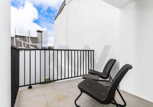 0fb96a27-53ad-42f7-bf42-0287076c6495